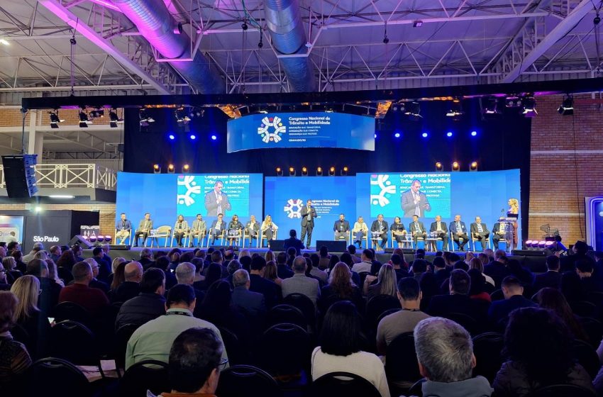 Prefeitura de Lauro de Freitas fortalece políticas de mobilidade ao participar do Congresso Nacional de Trânsito
