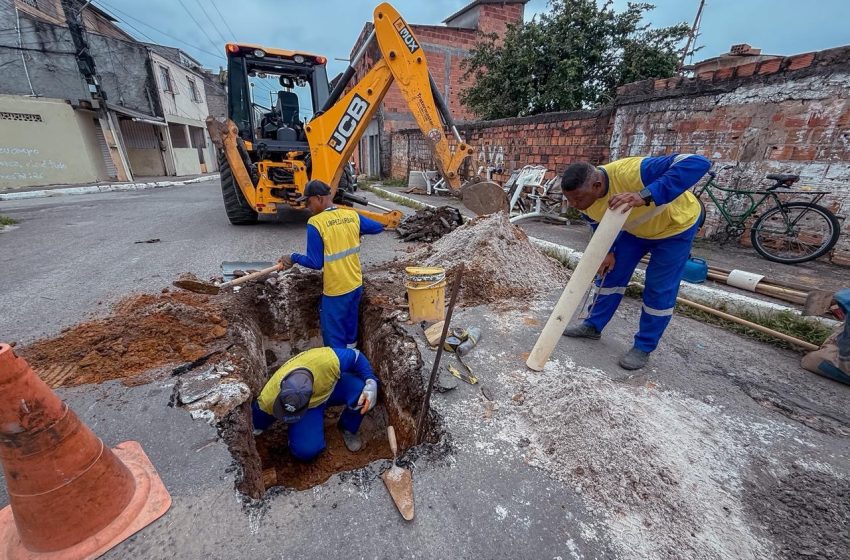  Manutenção preventiva reforça rede de drenagem em ruas de Itinga