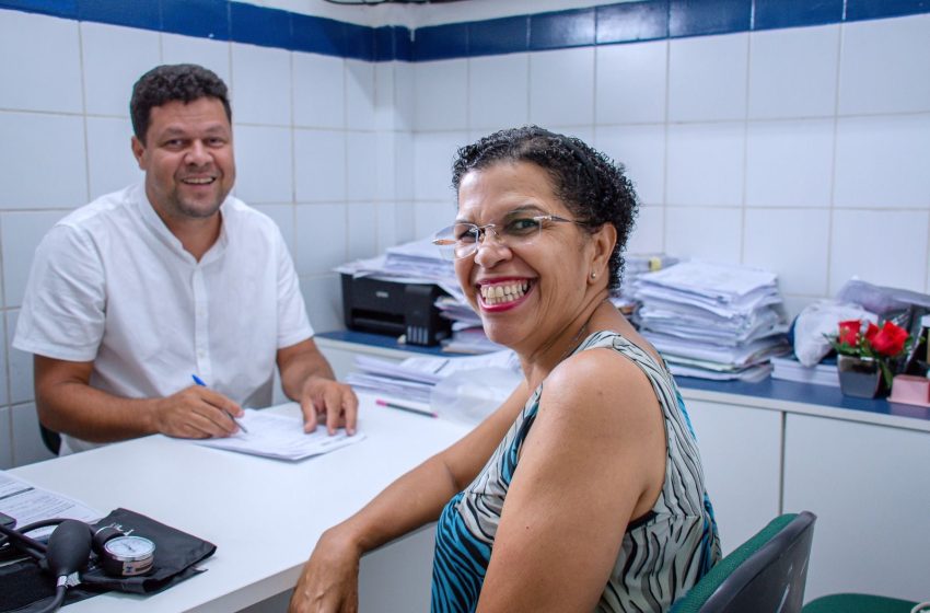 Prefeitura de Lauro de Freitas realiza triagem médica e física para alunos de natação