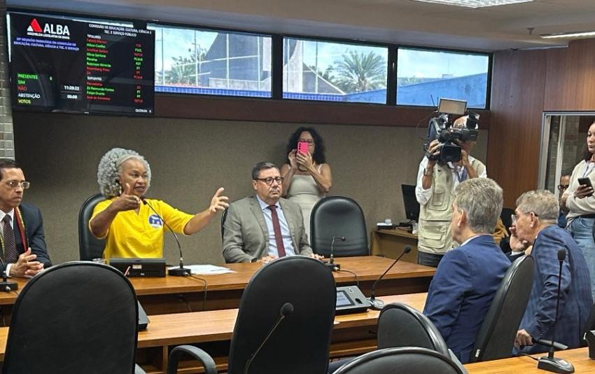  Comissão de educação da ALBA recebe secretário de Ciência e Tecnologia