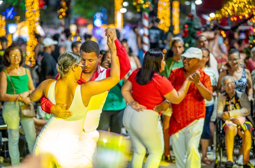 Programação da ‘Fábrica de Sonhos’ encanta camaçarienses e turistas com cultura e encontros em clima natalino