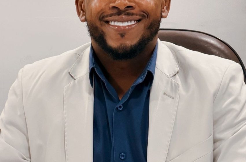 Fábio Carvalho celebra aprovação de reajuste para Educação e incentivo adicional para ACS e ACE