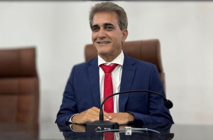  Para Robinson Almeida, pesquisa revela que gestão de Bruno Reis está desgastada e distante da população