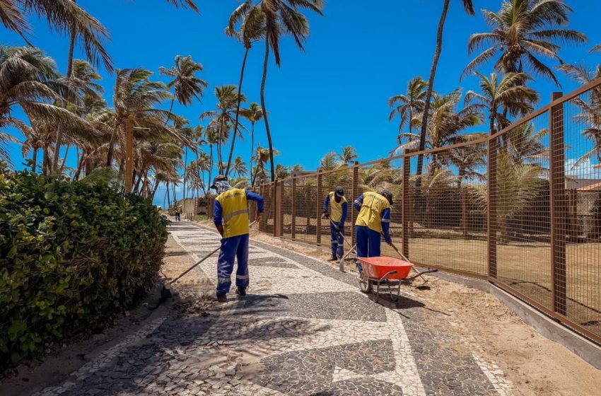  Prefeitura realiza mutirão de limpeza nas praias