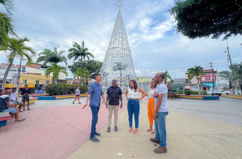  Vice-prefeito acompanha de perto os últimos preparativos do “Natal Mágico de Lauro” nas praças da cidade