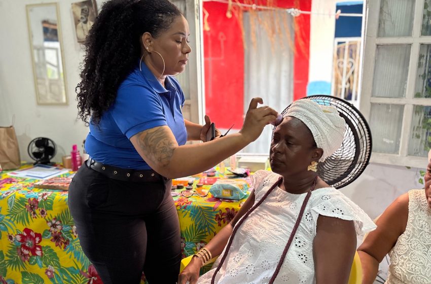  Curso de automaquiagem valoriza identidade cultural e fortalece autoestima de baianas de terreiro em Lauro de Freitas