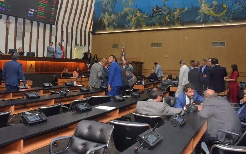 ALBA aprova projetos do Executivo em sessão marcada por embates sobre novo empréstimo