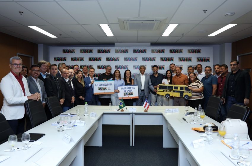 Jerônimo Rodrigues reforça investimentos e entrega equipamentos para saúde e educação em Aurelino Leal