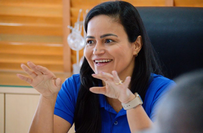  Prefeita Débora quita dívida herdada da gestão anterior e conclui pagamento dos salários de dezembro de 2024