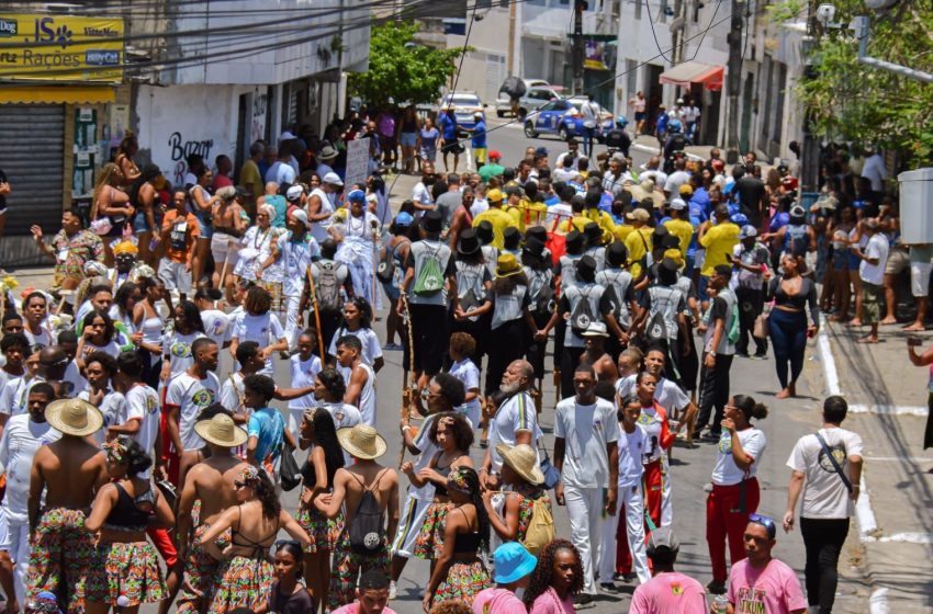 Manifestações culturais marcam 40ª edição da Lavagem do Largo do Caranguejo