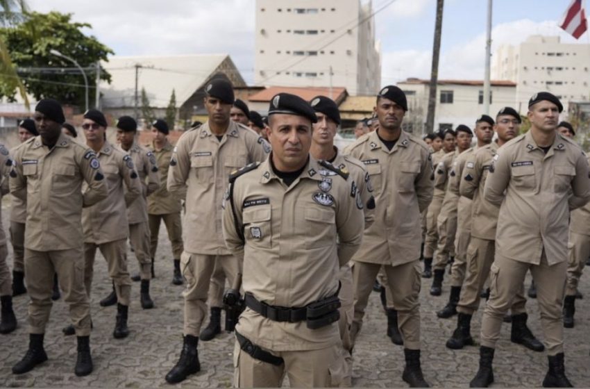 52ª CIPM recebe visita do Comandante do CPRMS e integra novos policiais ao efetivo