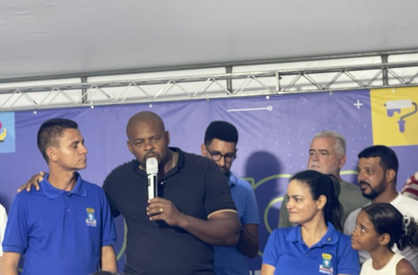  Momento histórico em Itinga”, Bala exalta força e trajetória de Débora Regis