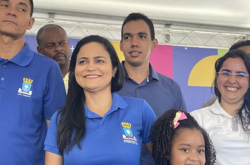 Prefeita Débora destaca parceria com deputado Pedro Tavares e destaca apoio ao desenvolvimento de Lauro de Freitas