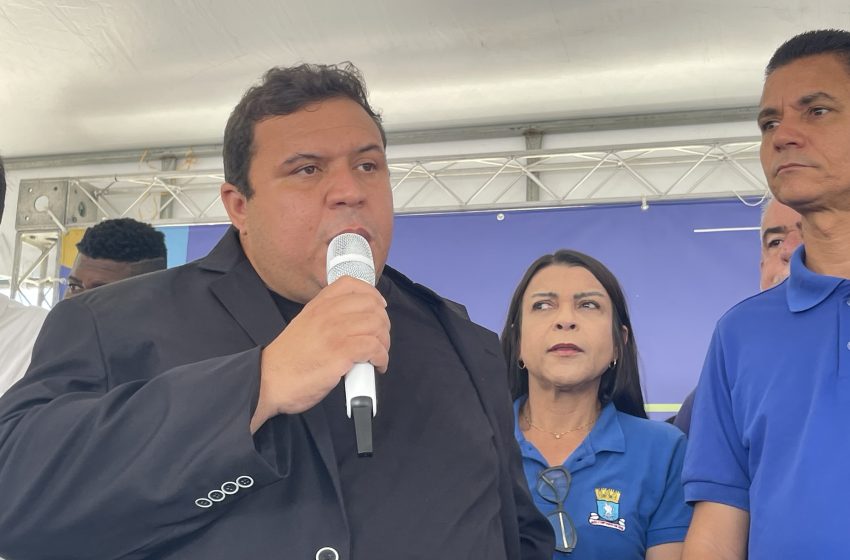  Vereador Isaac de Belchior destaca cuidado com o Centro durante assinatura do Pavimenta Lauro