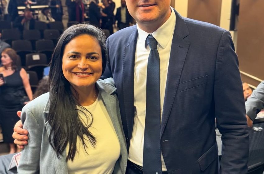 Débora Regis prestigia posse de Pedro Maia na presidência do CNPG, em Brasília