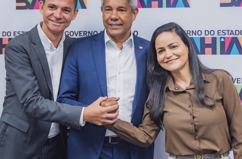 Jerônimo Rodrigues e Débora Régis reforçam parceria entre Estado e Lauro de Freitas em encontro institucional