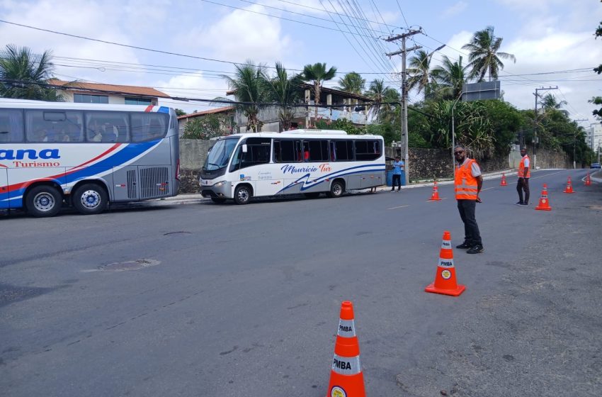  SEMOB intensifica ações na orla de Lauro de Freitas para garantir mobilidade e organização no verão