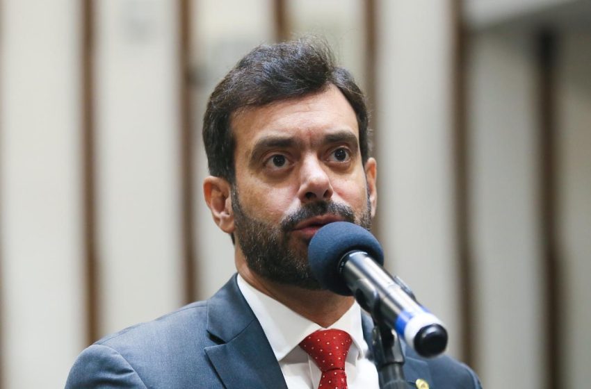  Líder da Oposição avalia prisão de Maduro: “celebrar o fim de um regime autoritário não é celebrar interferência externa”