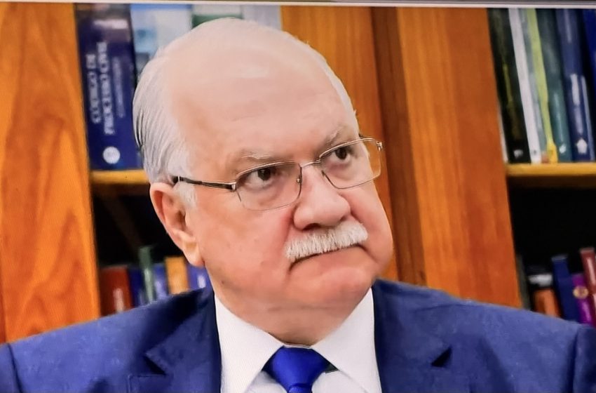  Declaração de ministro Fachin no caso Master expõe divisão interna no STF